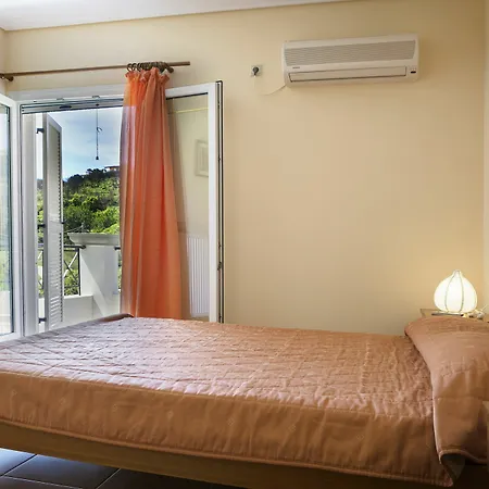 Evi's Gardens Apartament
